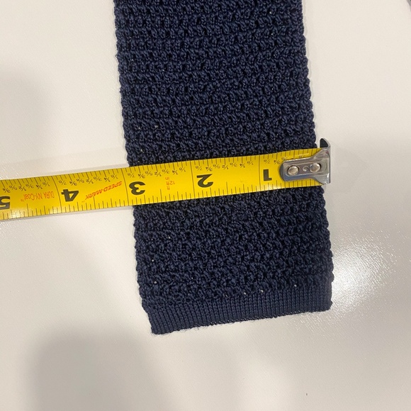 Tom Ford Silk Italian Knitted Square End Tie - Picture 9 of 9